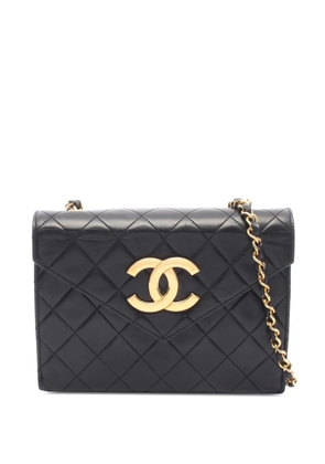 CHANEL Pre-Owned 1986-1988 CC Quilted Lambskin Envelope Flap crossbody bag - Black