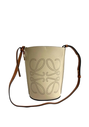 Loewe Pre-Owned 2010-2026 Perforated Leather Anagram Gate bucket bag - Neutrals