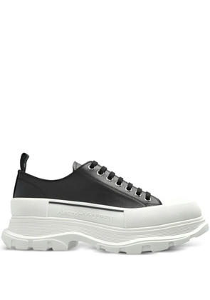Alexander McQueen Oversized lace-up sneakers - Black