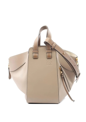 Loewe Pre-Owned 2010s small Hammock leather handbag - Neutrals