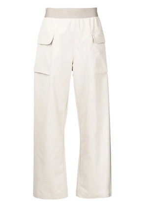 FEAR OF GOD ESSENTIALS logo-waist cargo trousers - Brown