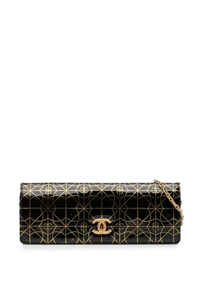 CHANEL Pre-Owned 2008-2009 Paris Moscou Vinyl Moujik Clutch with Chain crossbody bag - Black