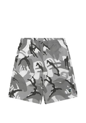 AAPE BY *A BATHING APE® camouflage-print shorts - Grey