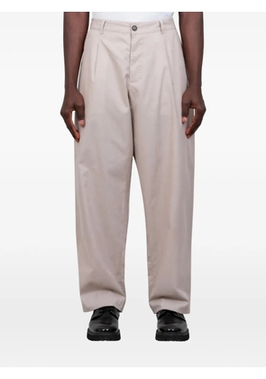 Universal Works Duke pleated trousers - Neutrals