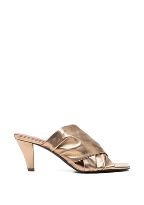 Lola Cruz Arabella twisted mules - Gold