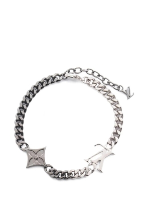 Louis Vuitton Pre-Owned 2025 Instinct logo-charm bracelet - Silver