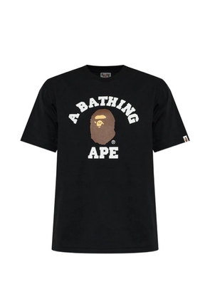 A BATHING APE® logo-print T-shirt - Black