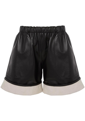 JW Anderson contrast-hem leather shorts - Black