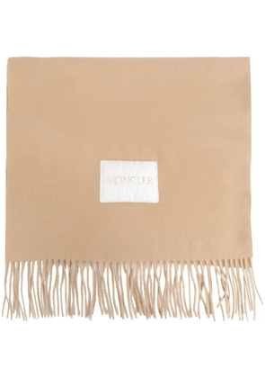 Moncler logo-patch scarf - Neutrals
