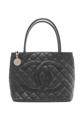 CHANEL Pre-Owned 2000-2002s Medallion quilted caviar leather tote bag - Black
