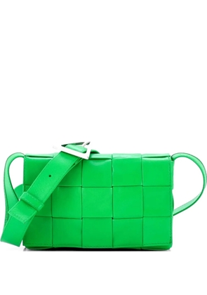 Bottega Veneta Pre-Owned Cassette Maxi Intrecciato Leather Small crossbody bag - Green