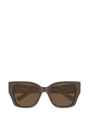 Balenciaga Eyewear square logo sunglasses - Brown