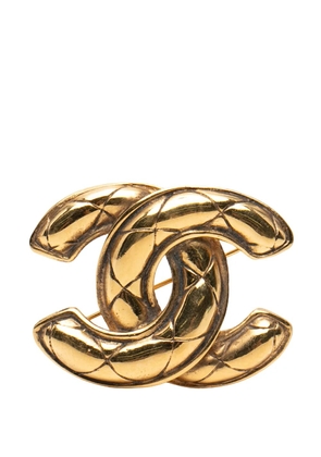 CHANEL Pre-Owned 1950-1970 Gold Plated CC Quilted Brooch costume brooch