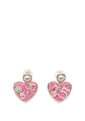 CHANEL Pre-Owned 2024 CC Gold Plated Enamel Faux Pearl Heart Drop Push Back Earrings costume earrings