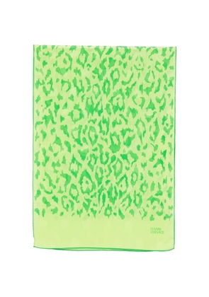 Versace Pre-Owned 1990s animalier silk scarf - Green