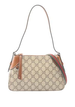 Gucci Pre-Owned 2016-2026 Medium GG Supreme Emblem shoulder bag - Neutrals
