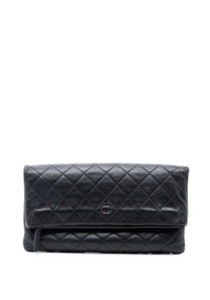 CHANEL Pre-Owned 2014-2015 Quilted Lambskin CC Beauty Foldover clutch bag - Black