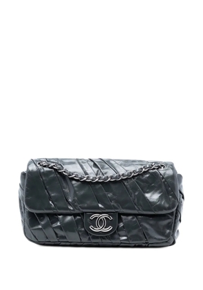 CHANEL Pre-Owned 2009-2010 Medium Glazed Calfskin Twisted Flap shoulder bag - Black