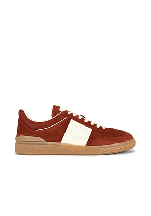 Valentino Garavani Upvillage Sneaker in Ketchup & Ivory - Red. Size 42 (also in ).