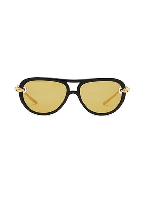 Bottega Veneta Knot Sunglasses in Black  Gold  & Yellow - Black. Size all.