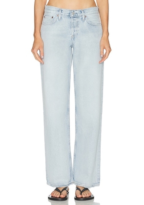 AGOLDE Low Rise Loose Jeans in Amplify - Blue. Size 23 (also in 24, 25, 26, 27, 28, 29, 30, 31, 32, 33, 34).