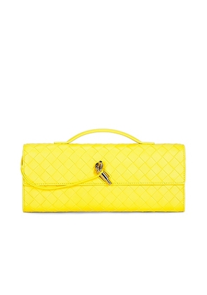 Bottega Veneta Andiamo Clutch in Daffodil & Muse Brass - Yellow. Size all.