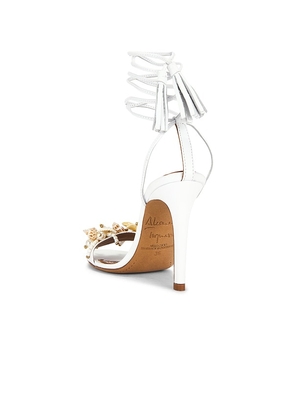 Alameda Turquesa Sirena Sandal in White. Size 36. Also in 38.