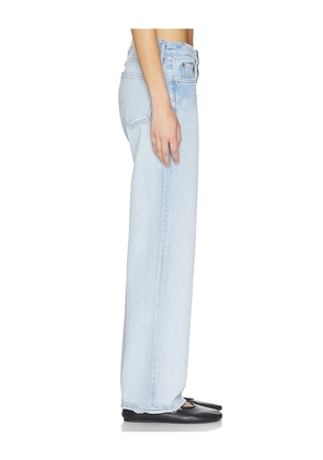 AGOLDE Low Rise Loose Jeans in Denim-Light. Size 23. Also in 28, 29, 30, 33.