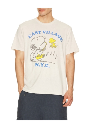 Junk Food Snoopy East Village Tee in Cream. Size L. Also in M, S, XL/1X, XS.