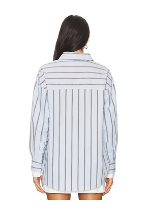 Line & Dot Leia Shirt in Blue. Size M. Also in S, L, XL.