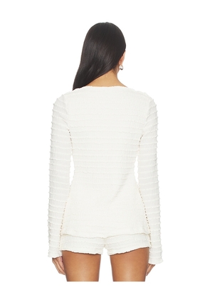 SEVEN WONDERS Adalee Ruffle Texture Top in White. Size L. Also in S, XS, M, XL.