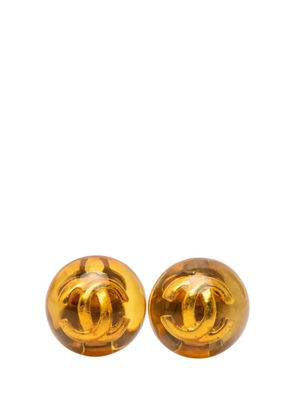 CHANEL Pre-Owned 1980-1990 CC Gold Plated Resin Button Clip on Earrings costume earrings