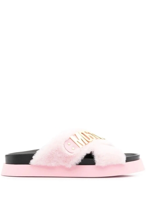 Moschino logo faux-fur slides - Pink