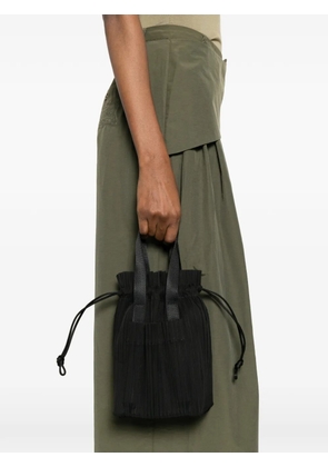 Pleats Please Issey Miyake pleated tote bag - Black