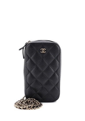 CHANEL Pre-Owned Zip Around Phone Case with Chain Quilted Caviar crossbody bag - Black