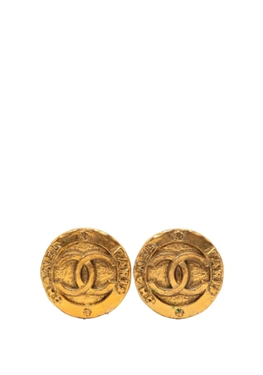 CHANEL Pre-Owned 1980-1990 CC Gold Plated Round Clip On Earrings costume earrings