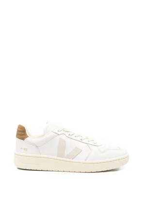 VEJA V-82 II leather logo sneakers - White