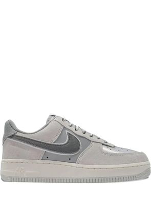 Nike Air Force 1 07 LX 'Athletic Club - Light Smoke Grey' sneakers