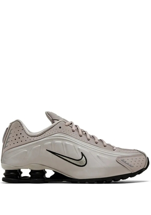 Nike shox r4 trainers - Grey