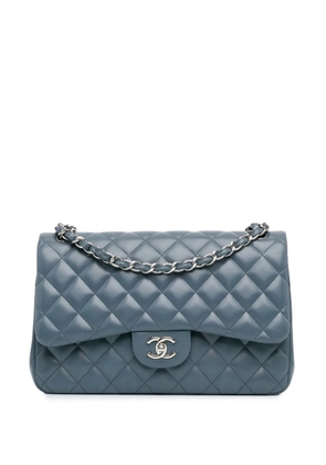 CHANEL Pre-Owned 2012 Jumbo Classic Lambskin Double Flap shoulder bag - Blue