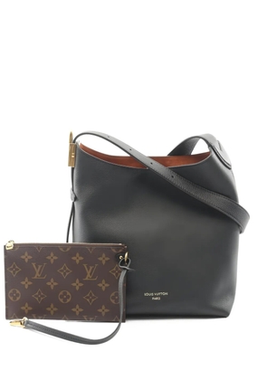 Louis Vuitton Pre-Owned logo-detail shoulder bag - Black