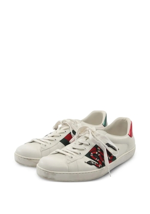 Gucci Pre-Owned 2000s snake-embroidered leather sneakers - White
