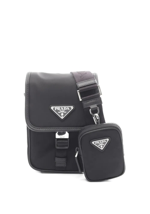 Prada Pre-Owned 2020s logo-plaque shoulder bag - Black