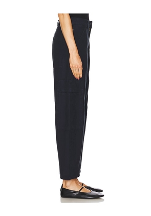Citizens of Humanity Marcelle Cargo Pant in Navy. Size 23. Also in 34, 24, 25, 26, 27, 28, 33.
