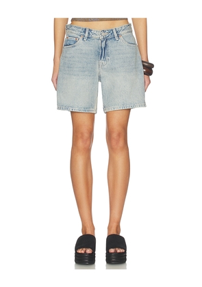 Dr. Denim Hill Shorts in Blue. Size 26. Also in 24, 25, 27, 28, 29, 30, 31, 32.