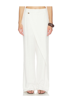 HERSKIND Alina Midt Waist Pants in White. Size 36. Also in 32, 34, 38, 40.
