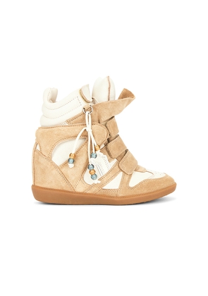 Isabel Marant Bekett Sneaker in Beige. Size 36. Also in 37, 38, 39, 40.