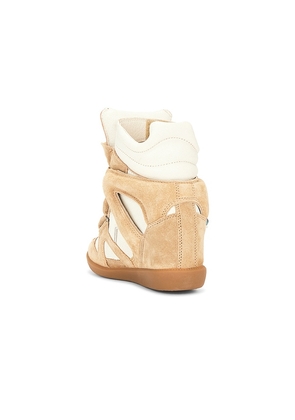 Isabel Marant Bekett Sneaker in Beige. Size 36. Also in 37, 39.