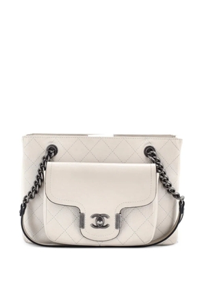 CHANEL Pre-Owned Archi Chic Shopping Quilted Grained Calfskin Small tote bag - Neutrals