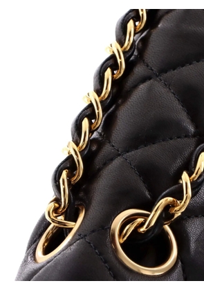 CHANEL Pre-Owned Classic Double Flap Bag Quilted Lambskin Medium shoulder bag - Black